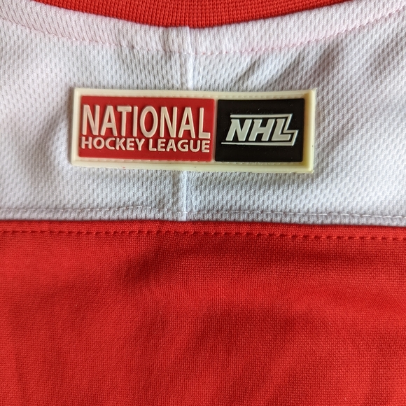 Child's NHL Senators Jersey (12m) - Never Worn - Picture 5 of 6